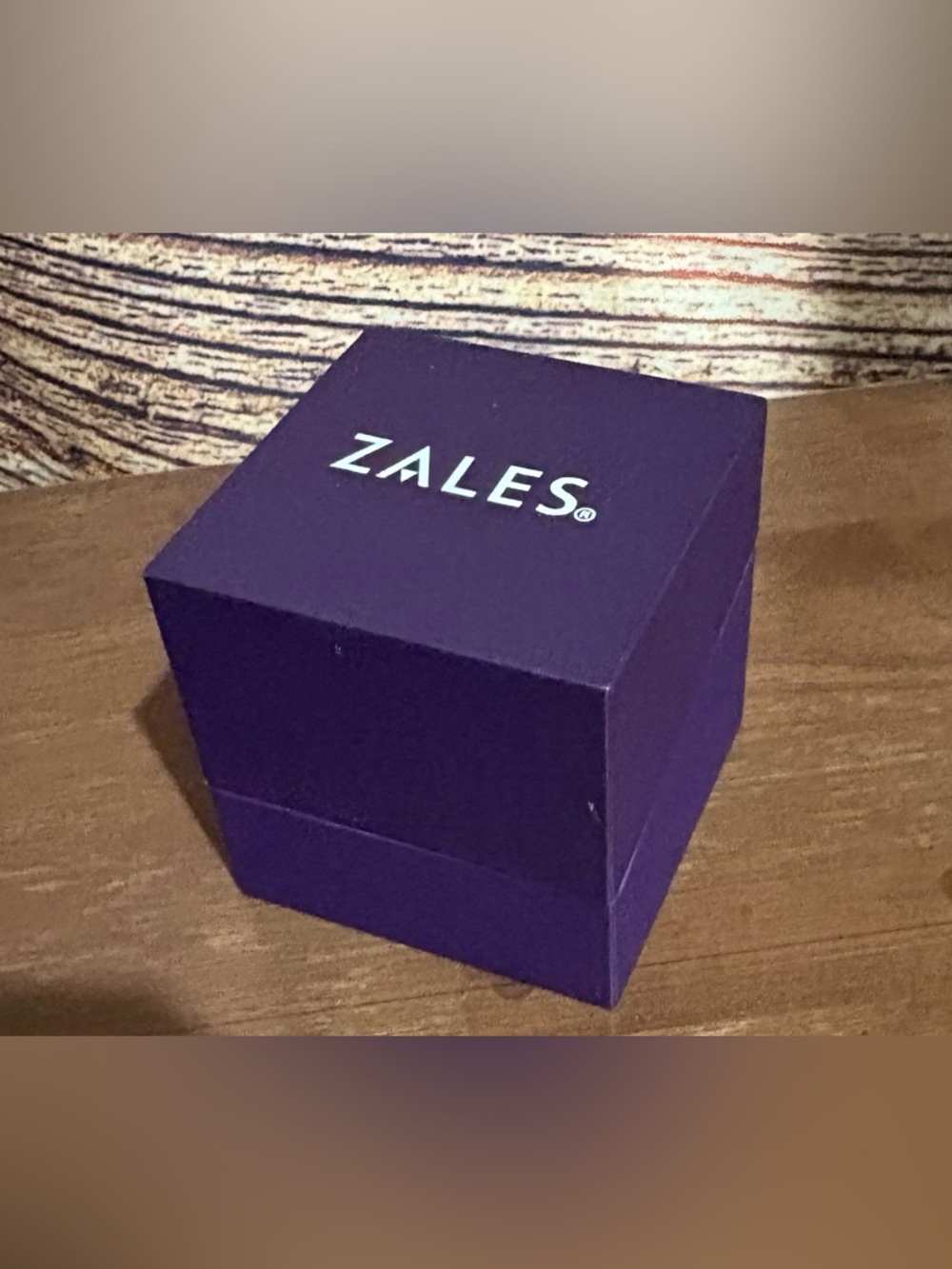 Zales Purple Ring box with White Logo